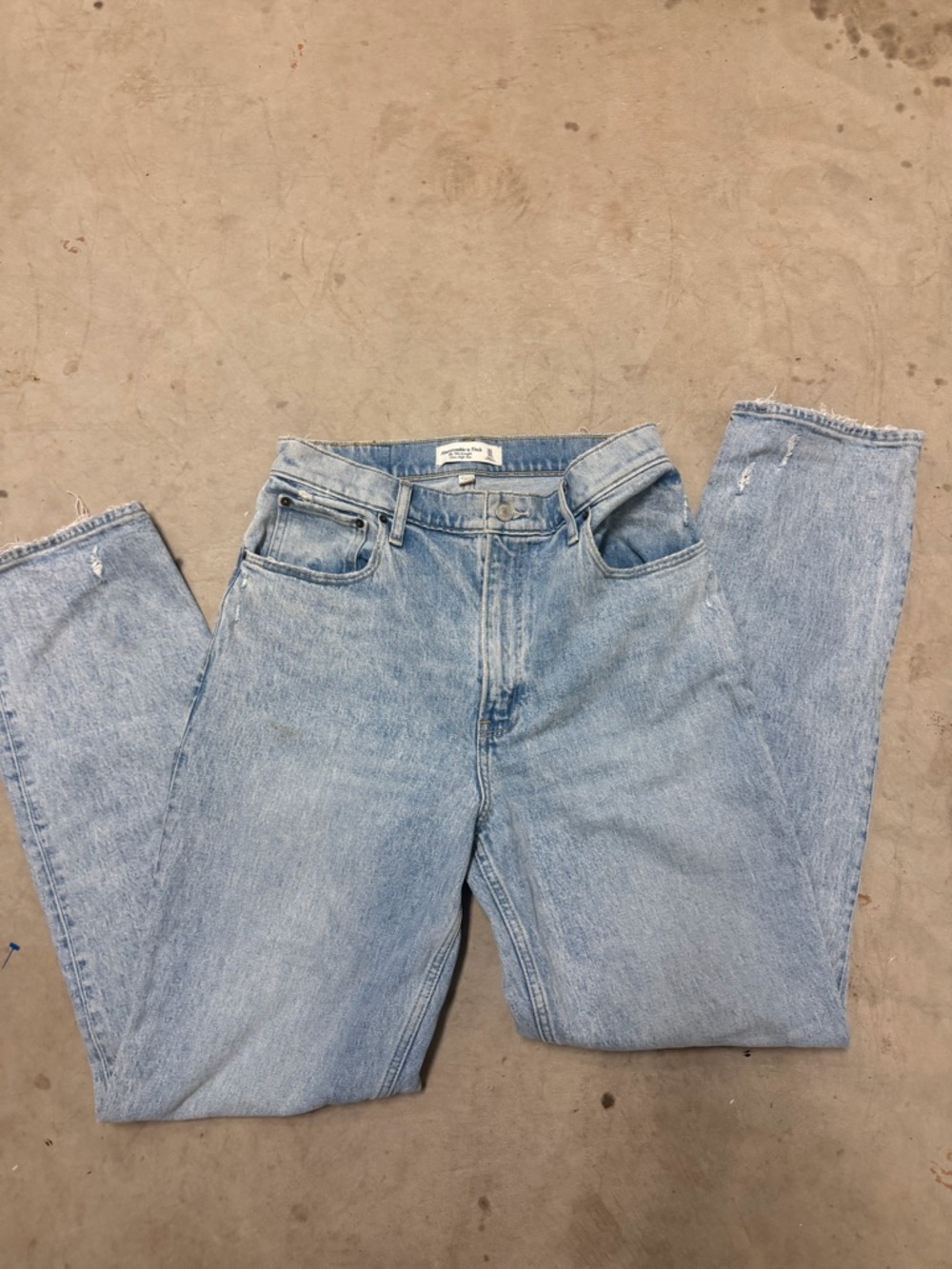 Abercrombie & Fitch Curve Love Ultra High Rise 90s Straight Jean